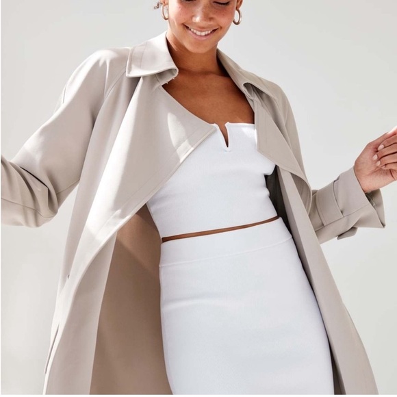 Aritzia Babaton LAWSON Trench Egg Shell Off White Bone Coat - Picture 4 of 17